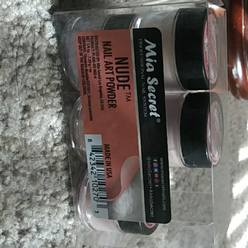 Acrylic dip powder